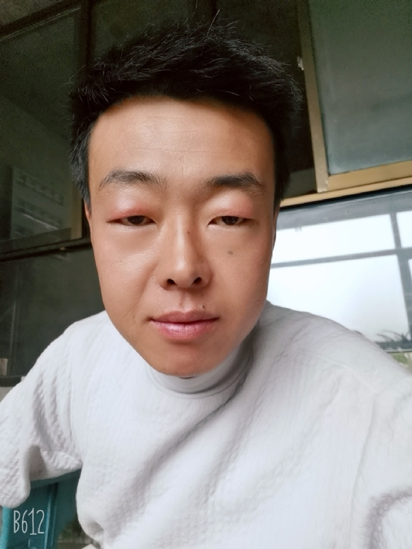 缺爱80后的第一张照片--榆中中老年相亲网
